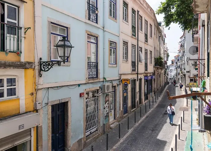 Alfama Patio Apartment *